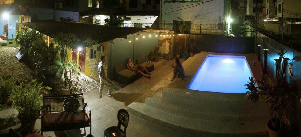 Hostel Mamallena Panama City Exterior photo